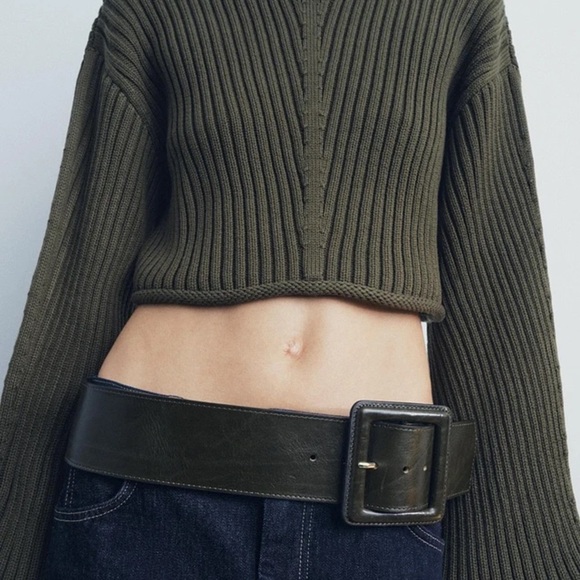 NWOT. Zara Olive Green Leather Belt with Square Buckle. Size 34.